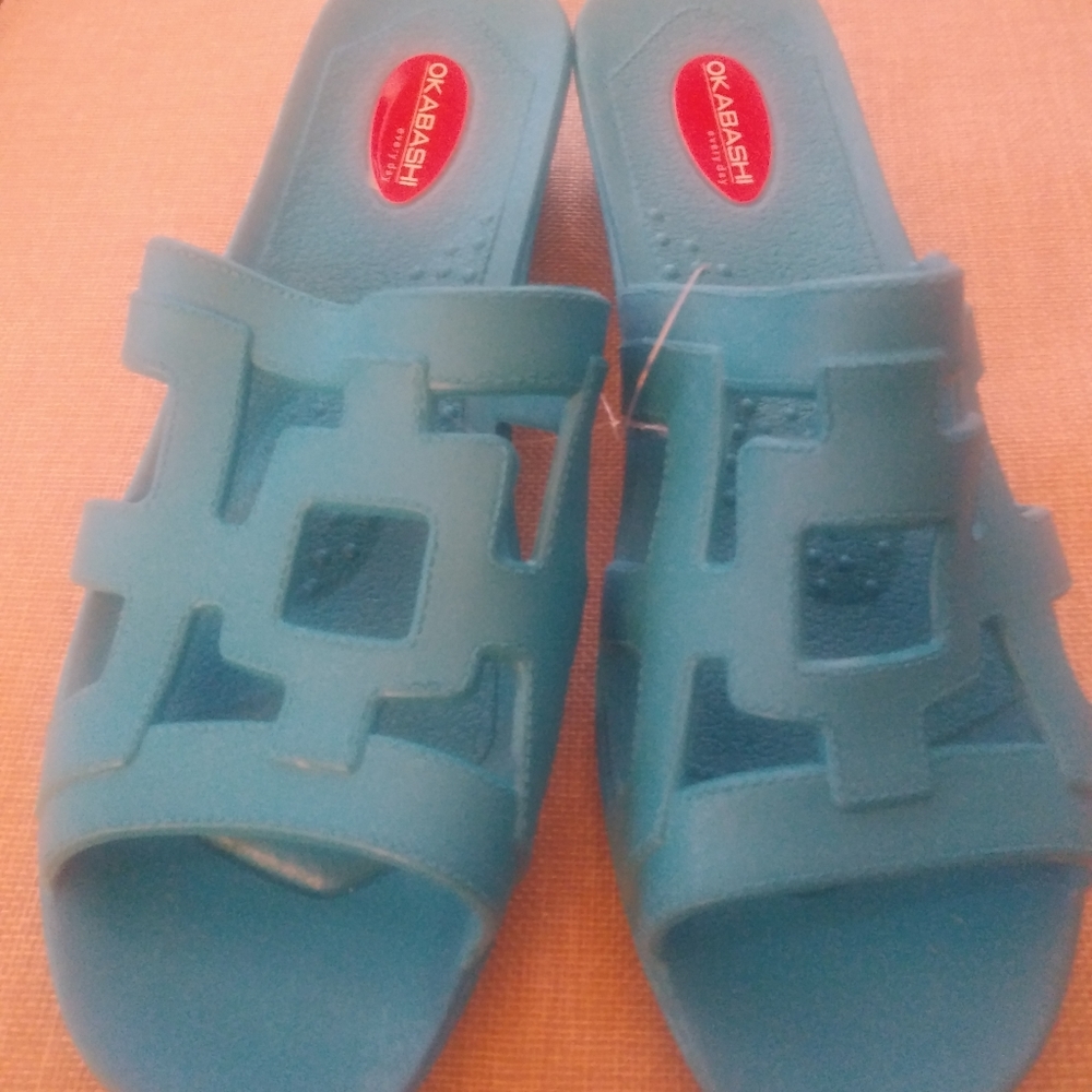 Womens Okabashi Sandles